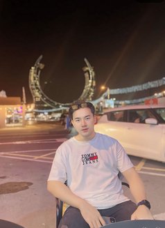 Opal - Male escort in Doha Photo 3 of 4