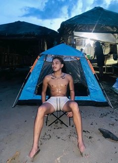 KING! Open for Camshow and Meet Up - Male escort in Manila Photo 2 of 6