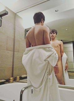 Open Minded Bottom - Male escort in Chandigarh Photo 1 of 5