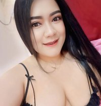 Opor - masseuse in Al Sohar