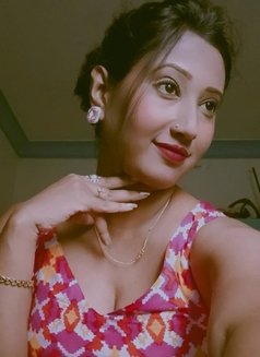 Options 12+ Available Only High - escort in Chennai Photo 1 of 2