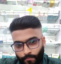 Oral King - Male adult performer in Dubai