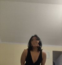 Ordny Bubbly Tight Ass - Transsexual escort in Dubai