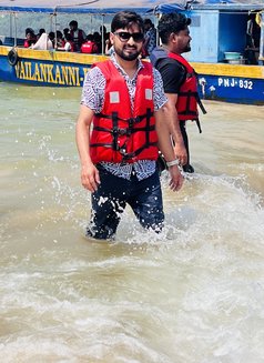 Organic Love With Romance - Male escort in Jaipur Photo 2 of 5