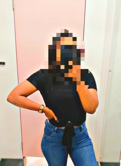 Orginal full body and nuru massage - masseuse in Colombo Photo 5 of 8