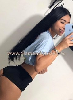 Oriana Vip Spanish 19 Years Old - escort in Al Manama Photo 11 of 16