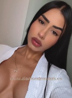 Oriana Vip Spanish 19 Years Old - puta in Al Manama Photo 13 of 16