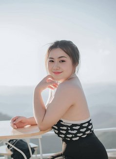 ⋆｡Original milk, white skin, shubby - Masajista in Bangkok Photo 10 of 12