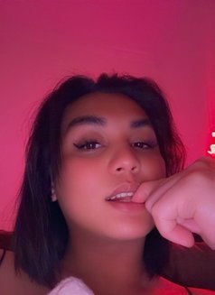 Oriiiii - Transsexual escort in Abu Dhabi Photo 3 of 11