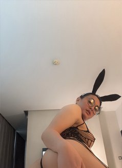 Oriiiii - Transsexual escort in Abu Dhabi Photo 7 of 10