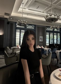 ORLANDA hot! Bombshell - Transsexual escort in Jeddah Photo 14 of 14