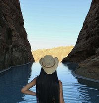 Hollywood & Romantic vibe - Transsexual escort in Riyadh