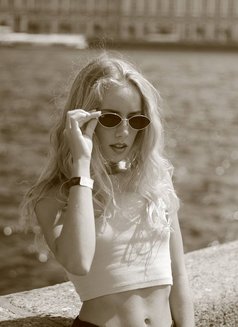 Orlina - escort in Dubai Photo 11 of 14