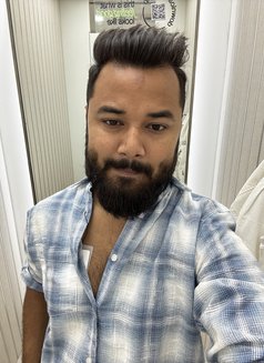 Orthour :Confident and professional - Acompañantes masculino in Kolkata Photo 8 of 9
