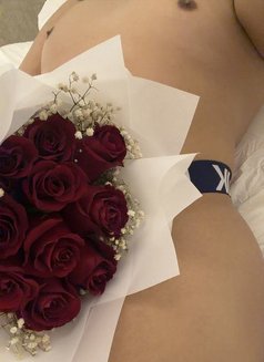 Osama - Male escort in Riyadh Photo 7 of 8