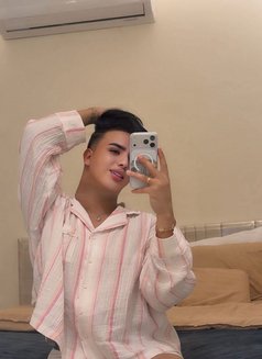 Osama - Male escort in Dubai Photo 9 of 9