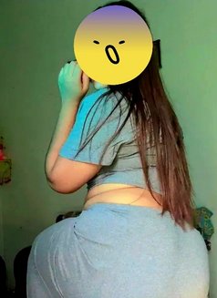 Oshadee booty young girl - puta in Colombo Photo 2 of 3