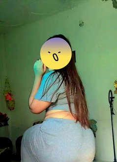 Oshadee booty young girl - escort in Colombo Photo 7 of 18
