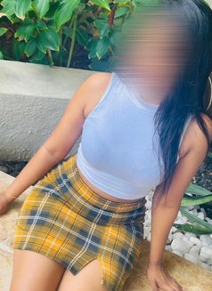 Oshadi Fernando. Gfe - escort in Colombo Photo 5 of 11