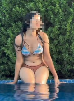 Oshadi Gfe - puta in Colombo Photo 9 of 10