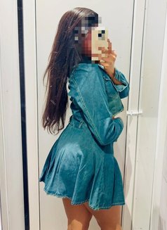 Oshadi Gfe - escort in Colombo Photo 2 of 7