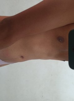 Oshen Perera - Acompañantes masculino in Colombo Photo 10 of 13