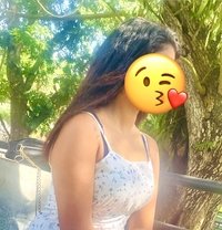 Oshini - escort in Colombo