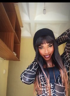 Oshun - Transsexual escort in Nairobi Photo 13 of 15