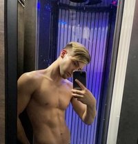 Hot_Oskar - Male escort in Dubai