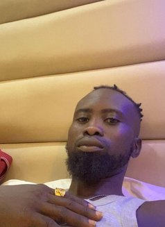 Otis - Male escort in Dammam Photo 1 of 3