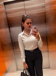 OutCall And Premium cam - puta in Mumbai Photo 8 of 8