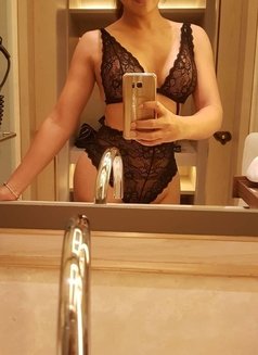 VVIP and Discreet ONLY 🤑 - Transsexual escort in Georgetown, Penang Photo 2 of 5