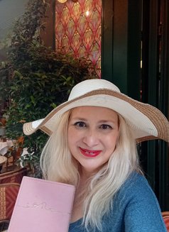 Outcall Hotel Tantric Erotic Massage - masseuse in Paris Photo 14 of 14