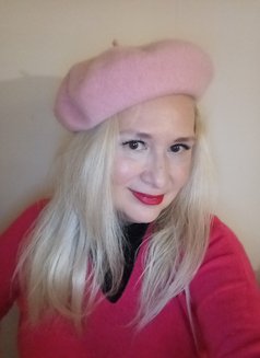 Outcall Hotel Tantric Erotic Massage - masseuse in Paris Photo 16 of 22