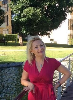 Outcall Hotel Tantric Erotic Massage - masseuse in Paris Photo 19 of 22
