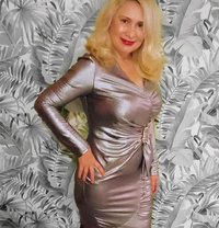 Outcall Hotel Erotic Tantric Massage - masseuse in Paris Photo 15 of 17