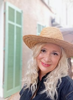 Outcall Hotel Tantric Erotic Massage - Masajista in Paris Photo 24 of 24