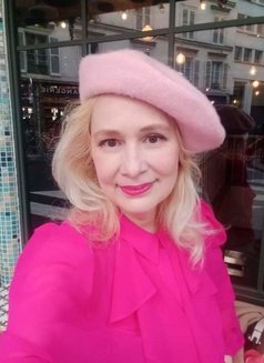 Outcall Hotel Tantric B2B Massage - masseuse in Paris Photo 13 of 13