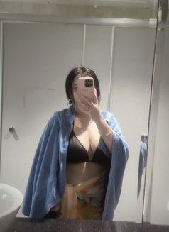 Outcall Incall 24/7 - puta in Colombo Photo 4 of 5