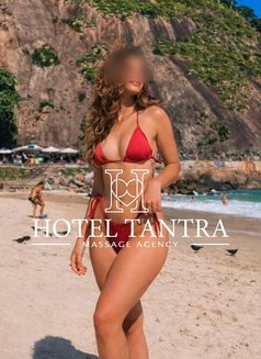 Outcall Massage by Alice Tantra🇧🇷 - masseuse in Madrid Photo 1 of 6