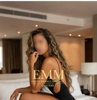Outcall Massage by Lara - masseuse in Paris