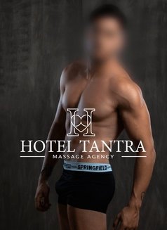 Outcall Massage in Madrid by Héctor - Masajista in Madrid Photo 2 of 5