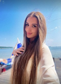 New - escort in Jeddah Photo 4 of 4