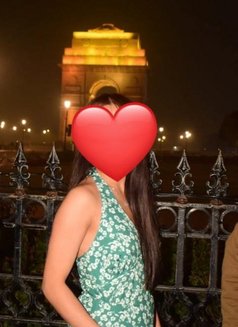 Oviya 100% Verified Profile - puta in Bangalore Photo 5 of 5