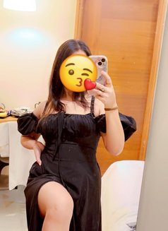 Oviya 100% Verified Profile - puta in Hyderabad Photo 3 of 9