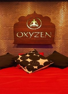 Oxyzen - escort agency in Barcelona Photo 9 of 10