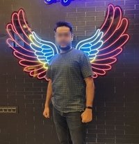 Ozyi - Joyful Decent Gentleman - Acompañantes masculino in Pune