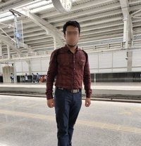 Ozyi - Joyful Decent Gentleman - Acompañantes masculino in Pune