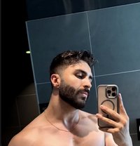 Ozzy - Male escort in Dubai