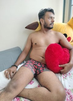 P. A Topper - Acompañantes masculino in Bangalore Photo 6 of 8